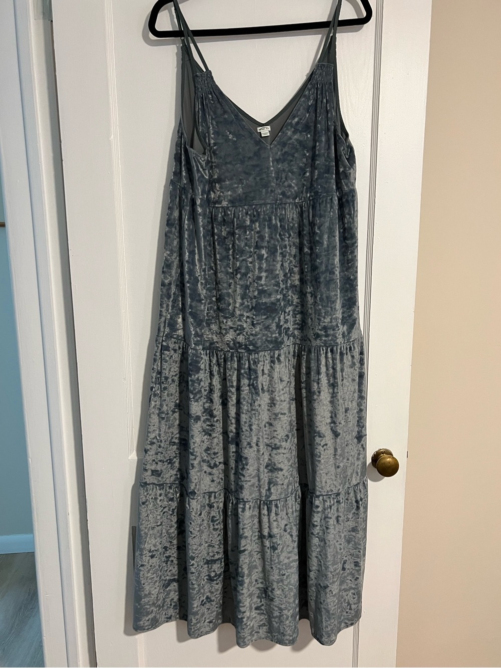 aerie Crushed Velvet Tiered Maxi Dress in Seafoam